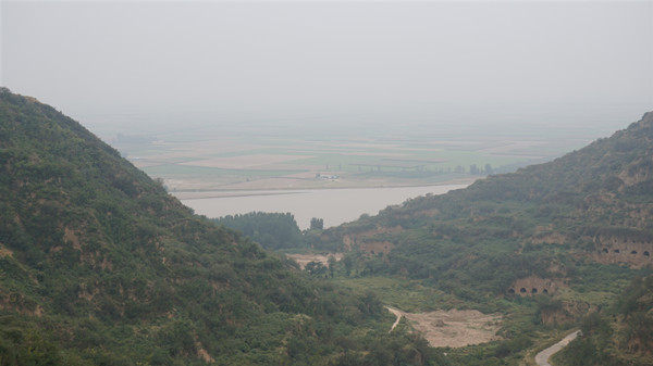 黄河北邙陵园环境