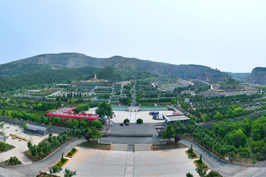 龙居山陵园大图