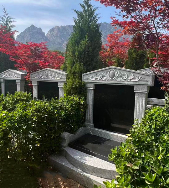 莲花苑艺术墓碑四