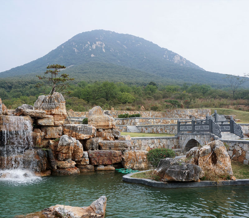 莲花山人文纪念公园