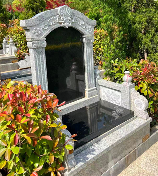 莲花苑艺术墓碑六