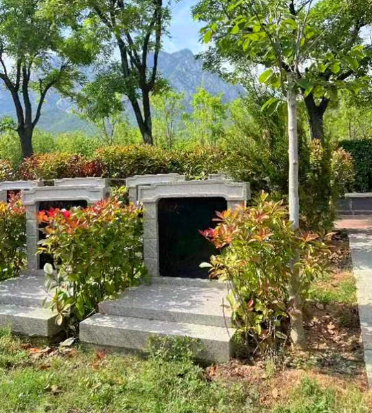 莲花苑艺术墓碑七