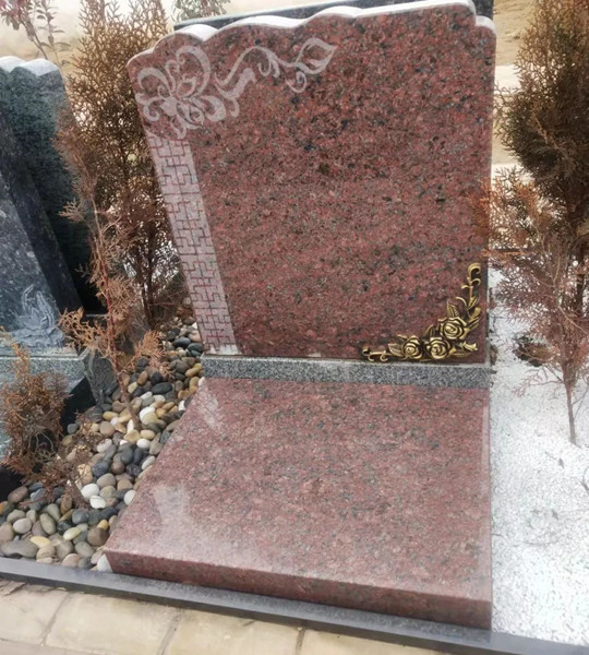 青龙园艺术立碑三