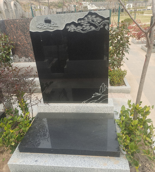 洪福园艺术立碑二