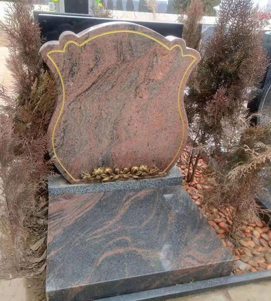 青龙园艺术立碑五