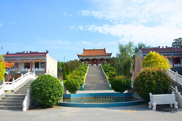 新密皇帝岭陵园墓地起价是多少？陵园墓地价格贵吗？