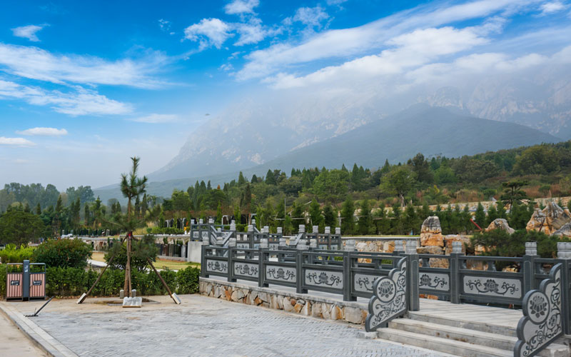 莲花山墓区景观-辽阔高远