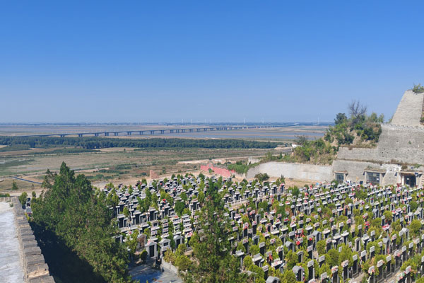 郑州老乡必看！2万多合法双穴立碑，北邙陵园性价比拉满