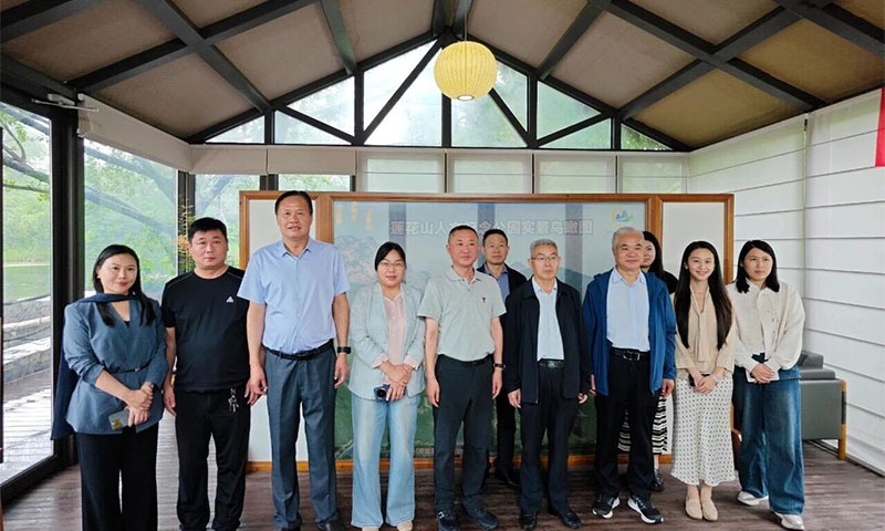 双方合影 双方合影